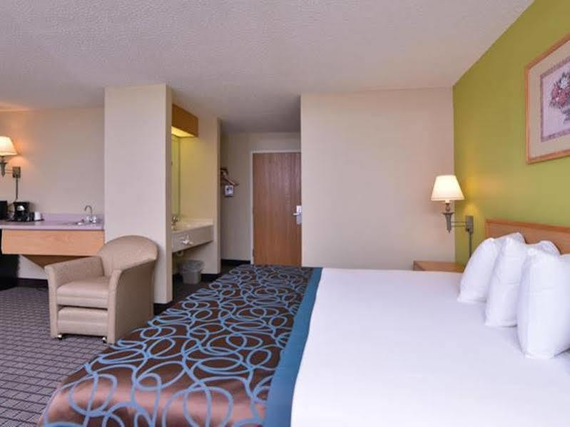 Regency Inn Geneseo Il I-80 Exterior foto